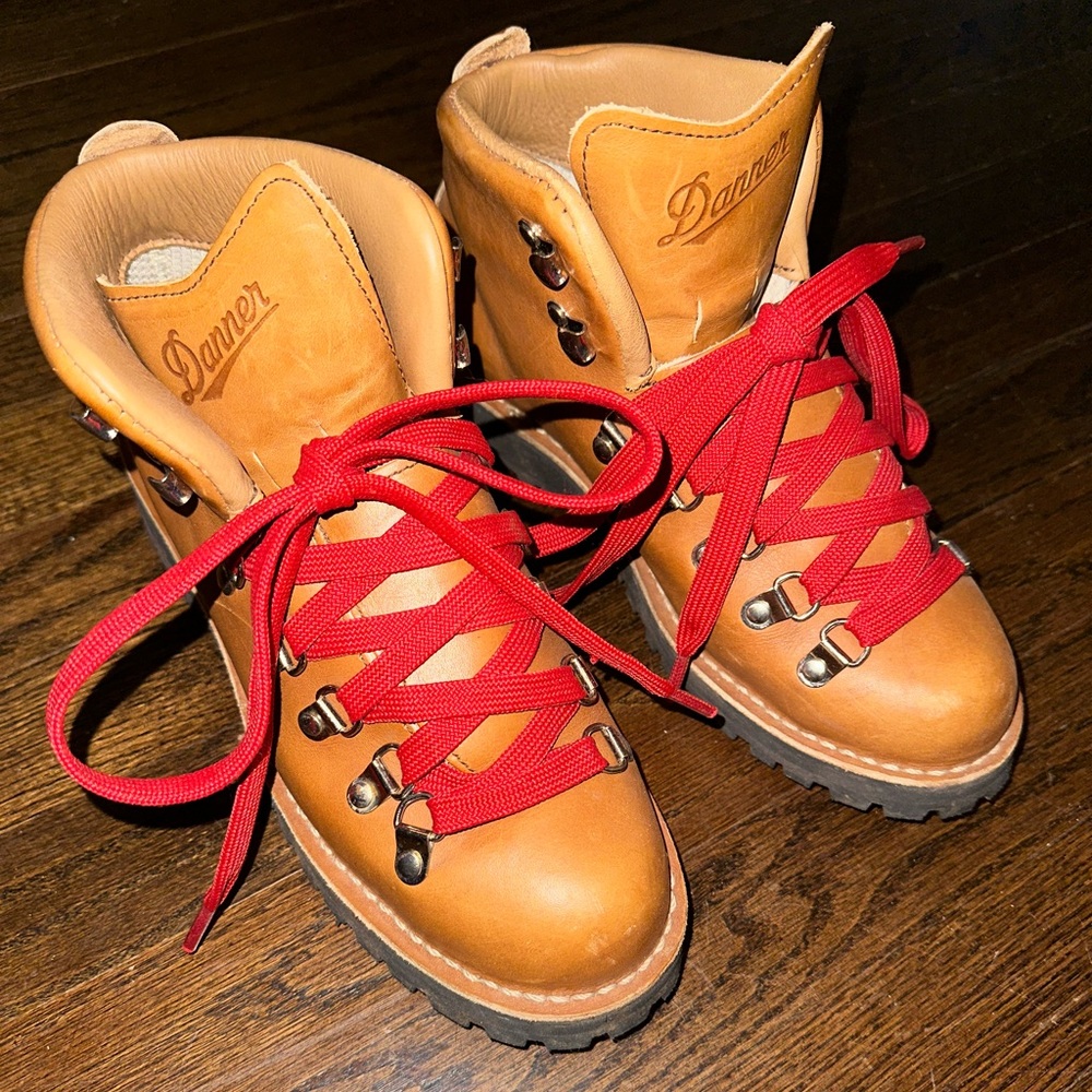 Mountain Light Cascade Danner Boots